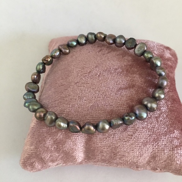Cultured freshwater peacock grey pearl bracelet - Picture 1 of 6